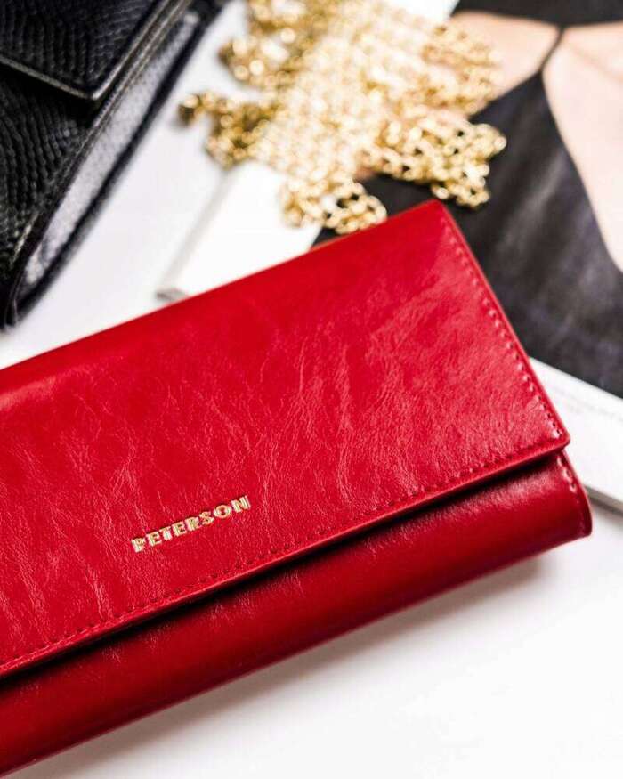 Duży skórzany portfel damski z klapką Peterson