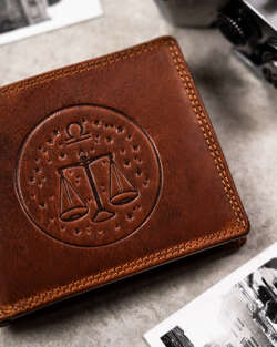 Peterson Duży skórzany portfel męski z tłoczeniem przedstawiającym znak zodiaku Waga